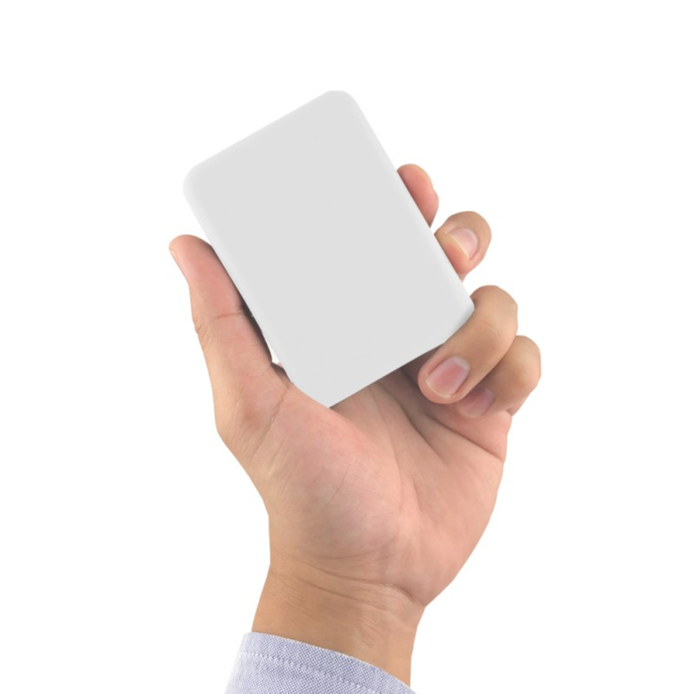 
<span>TMB-4KS 軽量・超小型 4000mAhモバイルバッテリー</span>
 thumbnail 3